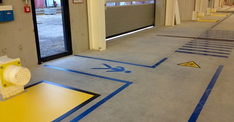 Placute si semne pentru nevazatori