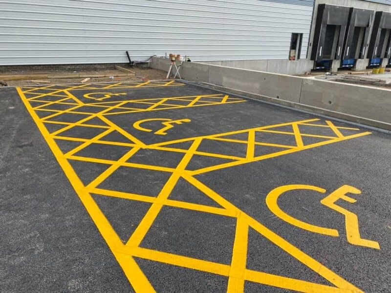 Placute si semne pentru nevazatori